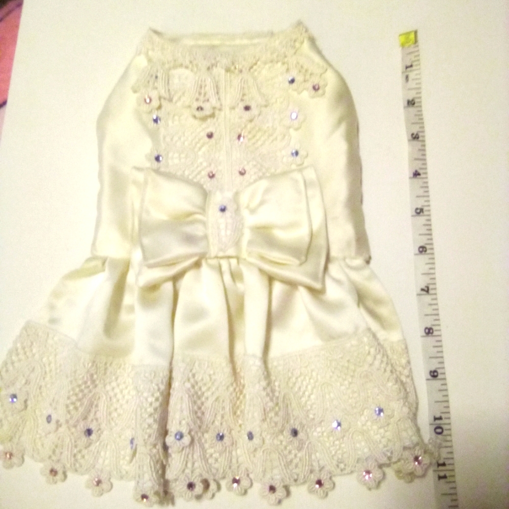 Emma Rose designs (Exquisite dog dress)